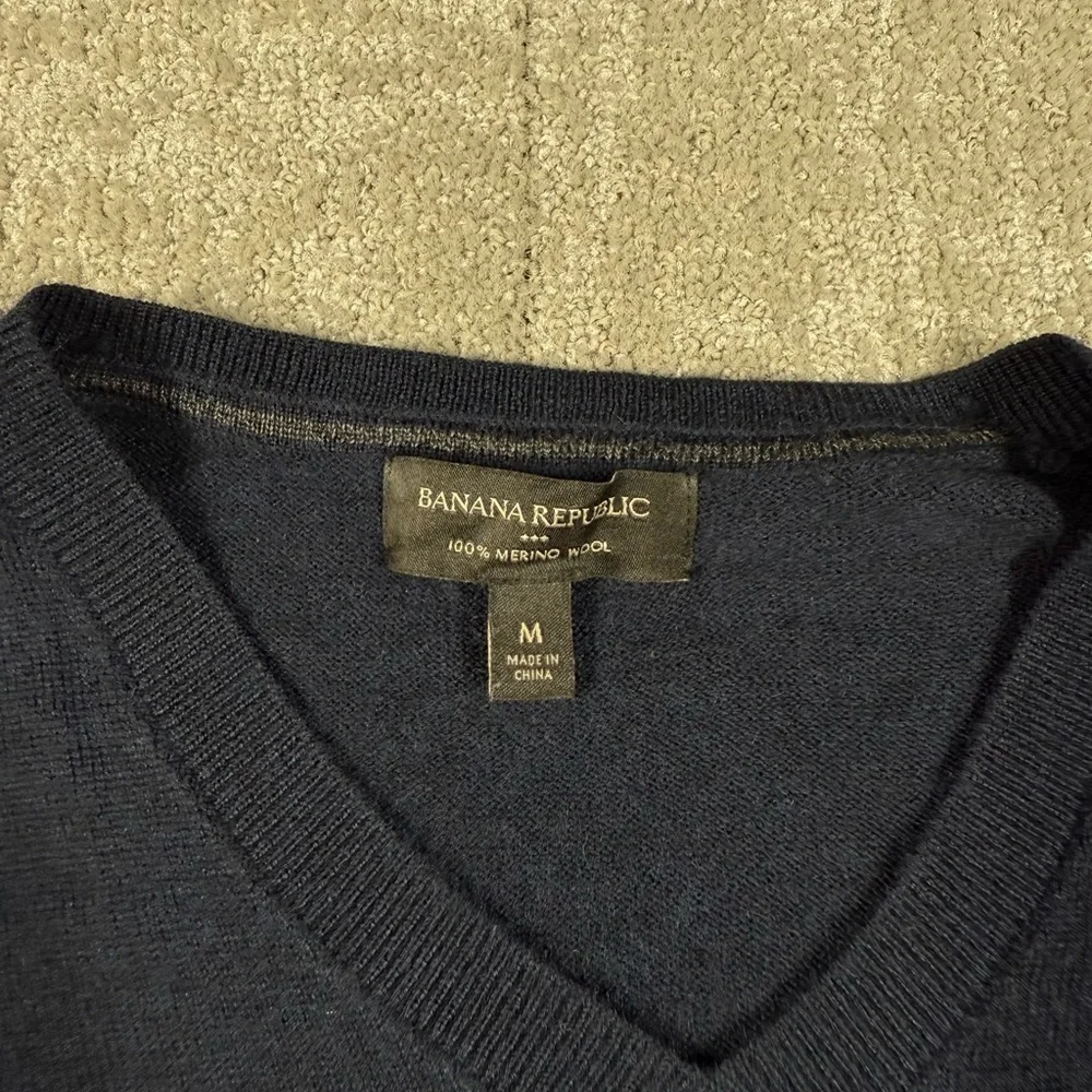 Banana Republic 100% Merino Wool Casual V-Neck Blue Sweater Men Size M